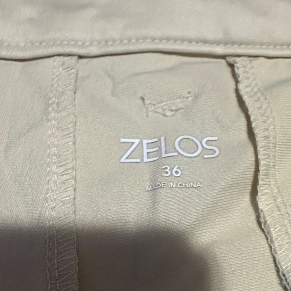Zelos Cream Shorts - Picture 4 of 5